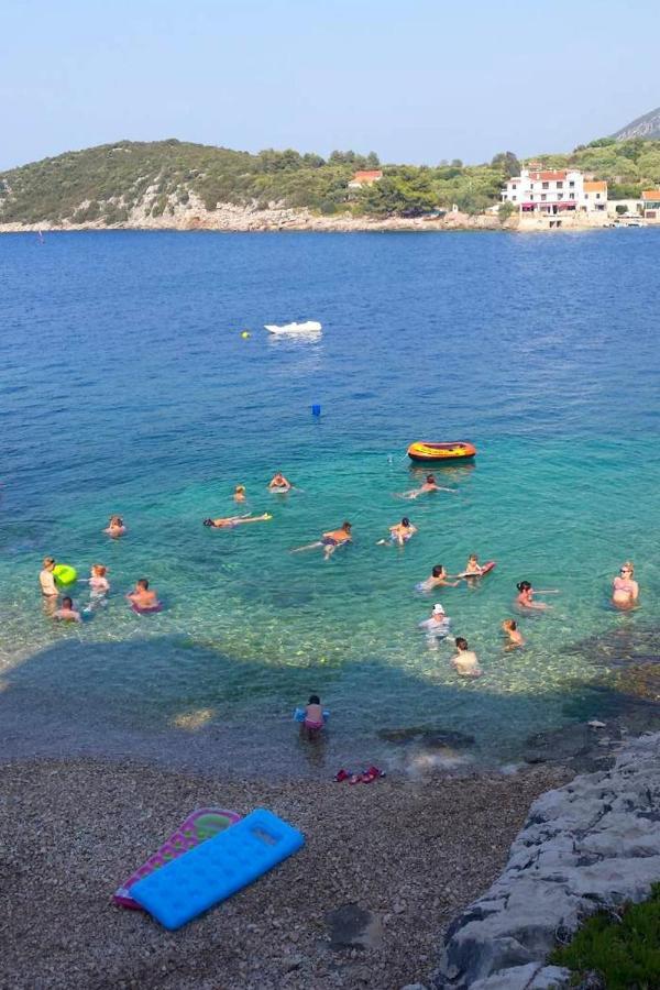 Studio Pokrivenik 10427A Zastražišće Esterno foto